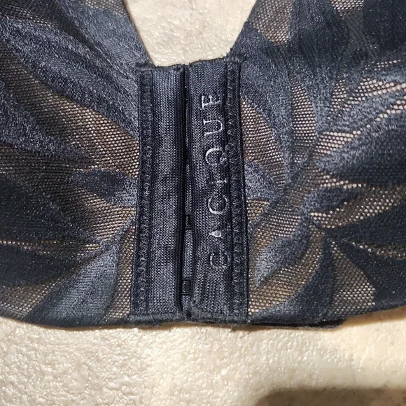 CACIQUE Elegant Black Floral Women's Bra Underwire Size 44F. - Picture 8 of 8